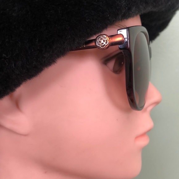 Louis Vuitton Sunglasses - Picture 7 of 10